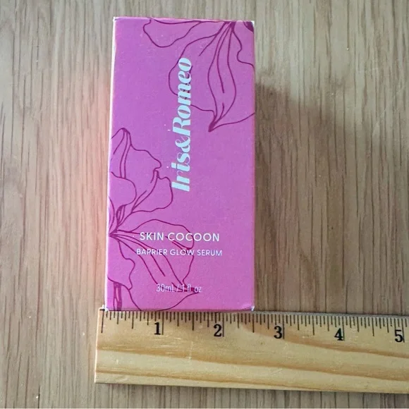 NWT Iris and Romeo Skin Cocoon Barrier Glow Serum - 1 oz - Picture 3 of 7